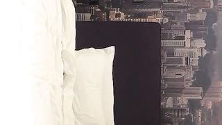 【步宾寻花】洋娃娃般的外围小姐姐，脸蛋精致漂亮，女神温柔可舌吻，性爱细节啪啪完美展示