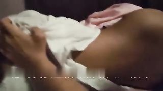 真实刺激，侧面操躺着的兄弟的老婆