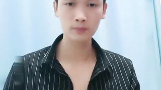 精致性爱情人档【淘精唾液】12.29重磅回归 新女主降临 精瘦猛男无套爆操射漂亮美臀特写 淫荡浪叫 高清源码录制