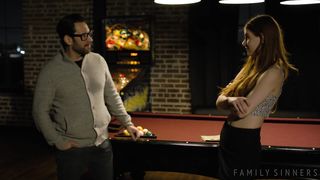 【69堂精品】免费天堂无码成人AV电影，桌球美女，按在桌子上面干