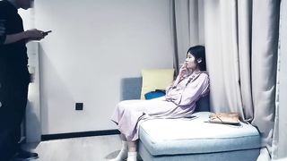 【69堂精品】黄先生代班约操极品清纯外围小姐姐美乳粉穴