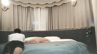 【69堂精品】黄先生约两个辫子萌妹啪啪换上可爱情趣装骑乘猛操01