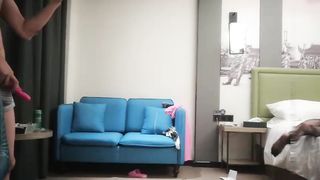 【69堂精品】黄先生约大奶少妇情趣网袜扣逼振动棒抽插01