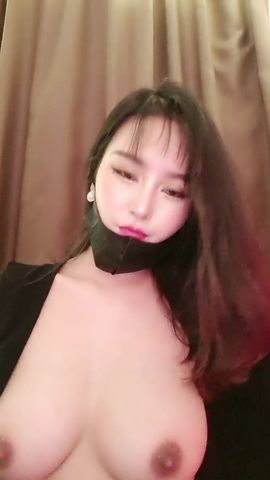 【69堂精品】颜值女神丰乳肥臀一线天极品馒头穴近距离视角01