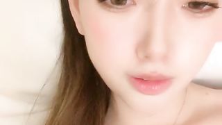 网红白虎小姐跳蛋塞入一进一出掰开菊花看看