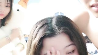 【69堂精品】一个小哥玩三个少女萝莉精彩4P轮草爆草抽插03