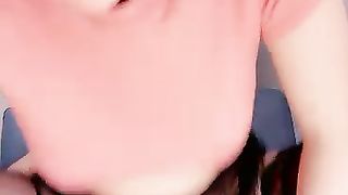 大大屁股第一场丝袜约操小哥舔弄鸡巴抽插