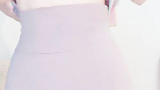 程熙熙特写么殴辱骚穴白嫩美腿一眼可见