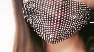 悠悠子小姐姐床上各种卖弄风骚展示诱惑