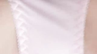 【69堂精品视频】极品美乳小姐姐又大又白简直完美全身粉嫩一线天肥穴