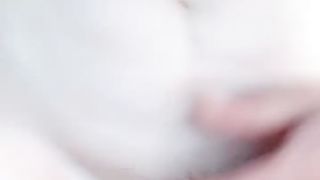 【69免费视频】做你的小奶狗白嫩少妇展示粉嫩大奶主动上位