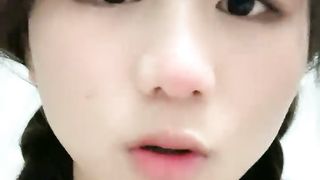 【69免费视频】马尾辫女大学生少女丝袜清纯嫩逼骑乘性爱01