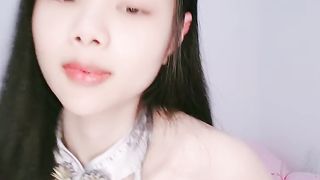 【69堂精品视频】学妹情趣装诱惑揉奶玩逼自慰特写展示