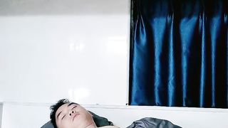 【69堂精品】纯情小少妇让小哥玩逼激情上位各种抽插好骚