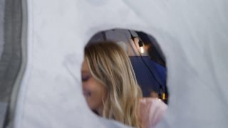 【69堂免费视频】辣妹做爱玩弄黑鸡巴侧入打桩高潮不间断呻吟