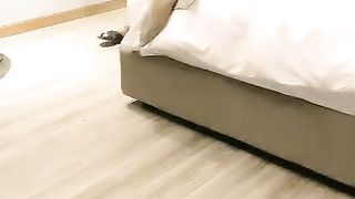 【69堂免费视频】泰国妹子酒店啪啪穿上黑丝口交插嘴后入