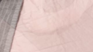 【69堂免费视频】大长腿女孩裸足给哥哥足交 娇嫩小脚丫