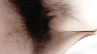 全程露脸开档丝袜短裙跟小哥在店里激情啪啪诱惑，深喉大鸡巴无套抽插浪叫口爆吞精