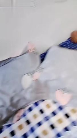 【69堂免费视频】母狗少妇让小哥调教，黑丝高跟跪地爬行，尿尿给狼友看2