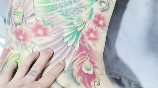 【69堂免费视频】满背纹身小姐姐！情趣装白嫩美乳！