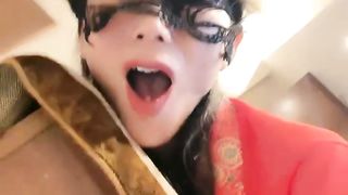 【69堂免费视频】皮短裙极品兼职美妞，自带黑丝袜