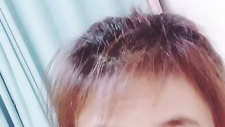 【69堂免费视频】浪叫呻吟不止，表情好骚