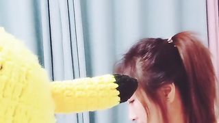 【69堂免费视频】浪叫呻吟不止，表情好骚