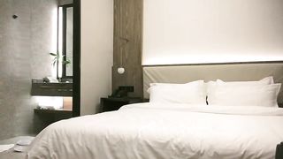 【69堂免费视频】李寻欢探花第二场约了个高颜值黑裙妹子啪啪，换上情趣装骑坐后入抱起来大力猛操