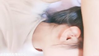 【69堂免费视频】网传湖南禽兽爸爸趁老婆不在家猛干亲生女儿嫩逼