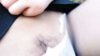 【69堂免费视频】小美眉野外自慰露出