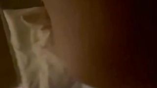 【69堂免费视频】包养的大二学生妹还是个处女，鸡巴轻轻的插入妹妹就求饶不止