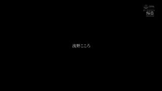 【69堂免费视频】我兼职的那个美丽的女大学生对她的工作很认真，但她对性爱得要命