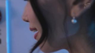 【69堂免费视频】拥有神乳的护士，用熟练的乳房技术进行乳交、吮吸、舔舐、射精！