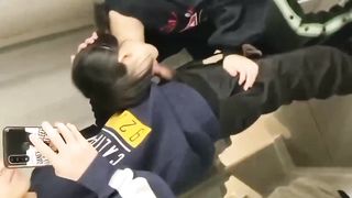 【69堂免费视频】【劲爆热点】HM是一件中学生偷欢事件！中学生没钱开房，只能试衣间内凑合搞一下！