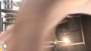 【69堂免费视频】【极品蜜桃臀】健身美女极品身材在众目睽睽之下自慰扣穴