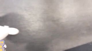 【69堂免费视频】【极品蜜桃臀】健身美女极品身材在众目睽睽之下自慰扣穴