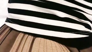 【69堂免费视频】新人下海美女！酒店开房操逼！半脱下内裤摸穴