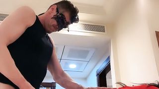 【69堂免费视频】极品御姐跟她的老外男友激情啪啪大秀直播给狼友看，小嘴塞不下大鸡巴