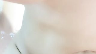 【69堂免费视频】浴缸里后入，各种姿势轮番输出