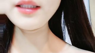 【69堂免费视频】舔弄大鸡巴深喉，激情上位后入抽插