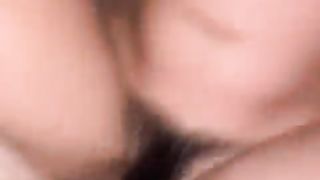 【69堂免费视频】同学聚会后开房约班花，微醺的班花好骚自己摆起了腰