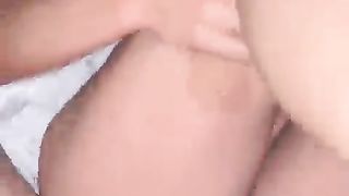 【69堂免费视频】同学聚会后开房约班花，微醺的班花好骚自己摆起了腰