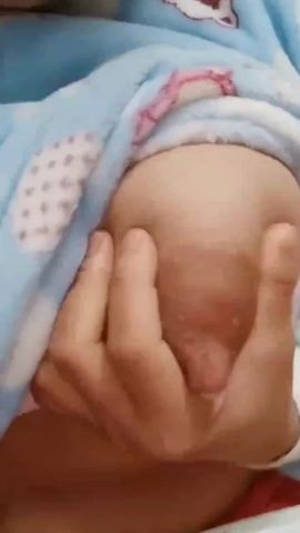 【69堂免费视频】宝妈群撩骚的各种宝妈尺度泄密流出，孕妇骚逼母狗母乳喷射