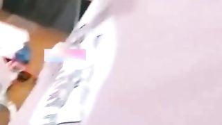 【69堂免费视频】广西真实母子乱伦，禽兽儿子下药强草亲妈，妈妈太宠儿子了