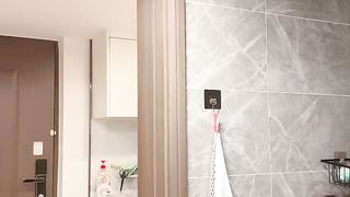 【69堂免费视频】气质尤物性感女神！贤惠美女直播大秀日常，超长记录4小时淫荡对白