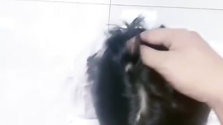 【69堂免费视频】趁嫂子在厨房洗碗没注意后方，突然袭击强上内射！嫂子极力挣扎害怕乱伦丑事被发现！