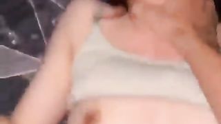 【69堂免费视频】颜射湖北武汉大学校花，女神喜欢吃鸡巴乳交最后颜射吞精