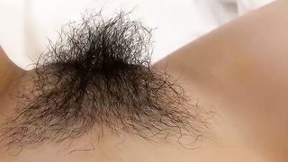 【69堂免费视频】假吊插穴自慰，爽的流白浆，穿上黑丝袜