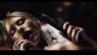 【69堂免费视频】不小心滑进了妹妹的小屁眼