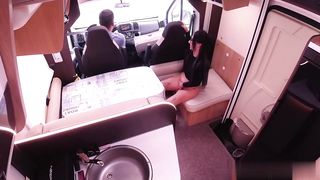 【69堂免费视频】金毛女神竟然在首次约会把身体献给我